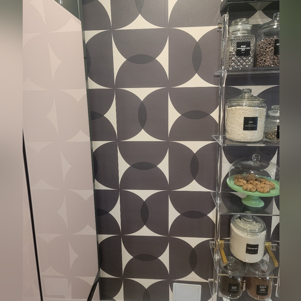Modern Circles Black and White Peel & Stick Wallpaper Roll